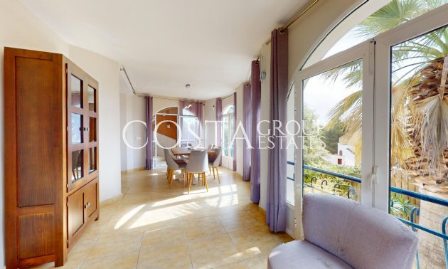 Resale - Villa -
Orihuela Costa - La Zenia