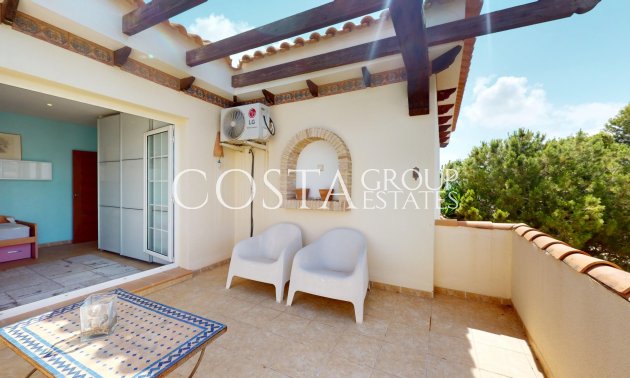 Resale - Villa -
Orihuela Costa - La Zenia