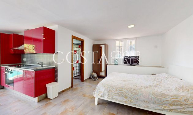 Resale - Villa -
Orihuela Costa - La Zenia