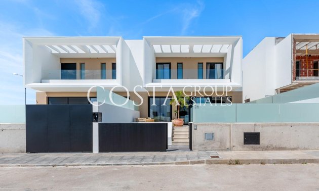 Nowy budynek - Semidetached -
Dolores - Sector 3