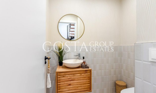 Nowy budynek - Semidetached -
Dolores - Sector 3
