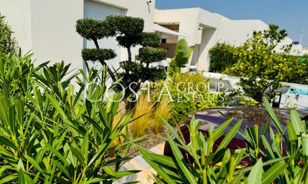 Resale - Villa -
Algorfa - La Finca Golf