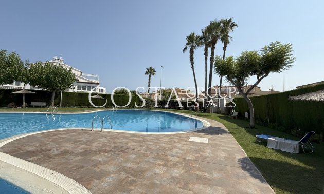Herverkoop - Appartement -
Orihuela Costa - La Zenia