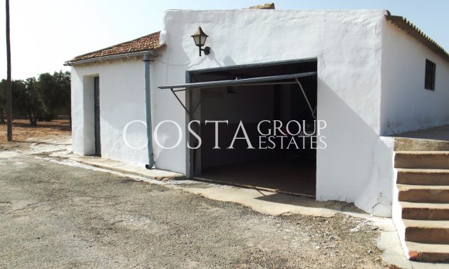 Odsprzedaż - Willa -
Los Montesinos - La Herrada