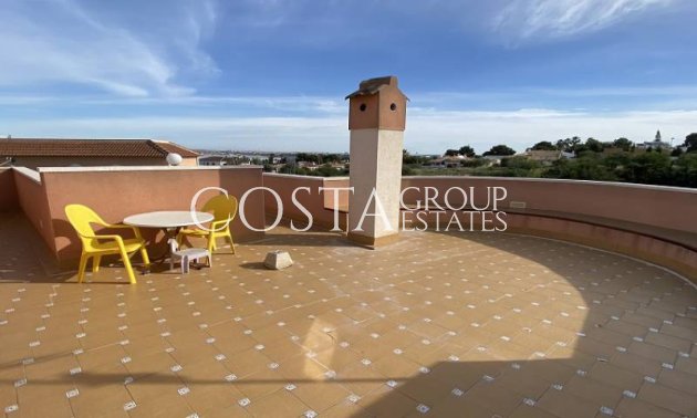 Herverkoop - Villa -
Torrevieja