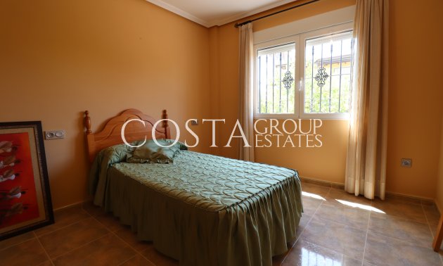 Resale - Villa -
Algorfa
