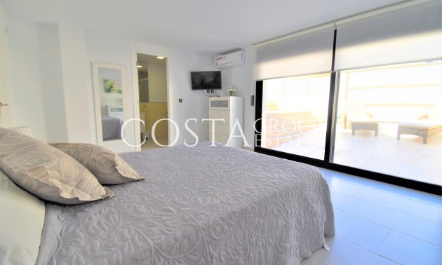 Resale - Villa -
Orihuela Costa - Villamartín