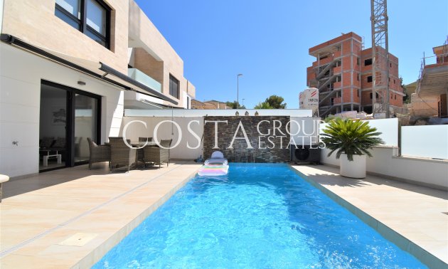 Resale - Villa -
Orihuela Costa - Villamartín