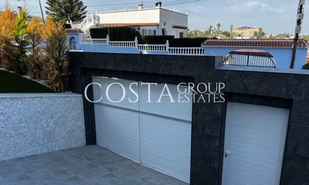 Revente - Villa -
Torrevieja - Los Balcones