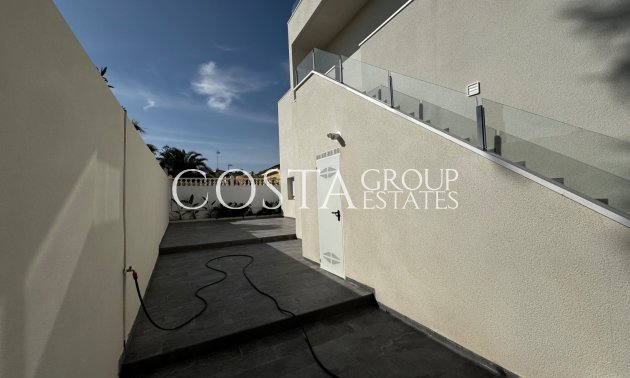 Revente - Villa -
Torrevieja - Los Balcones