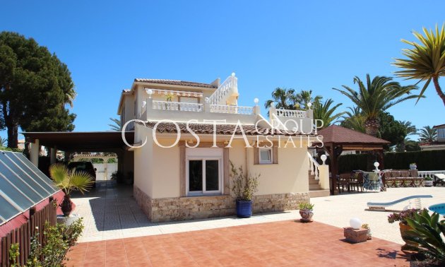 Revente - Villa -
Torrevieja - Punta Prima