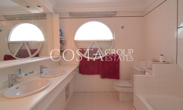 Revente - Villa -
Torrevieja - Torreta Florida