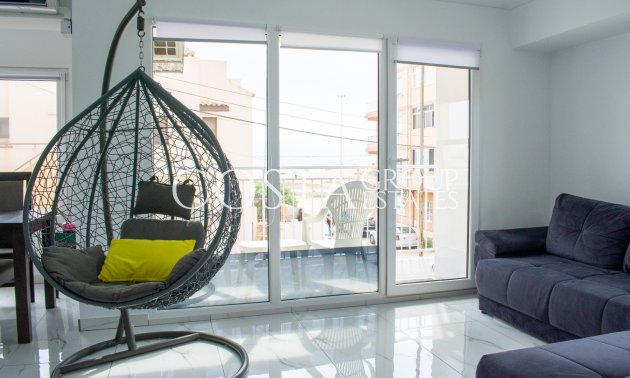 Odsprzedaż - Apartament -
Torrevieja - Los Frutales