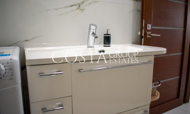 Odsprzedaż - Apartament -
Torrevieja - Los Frutales
