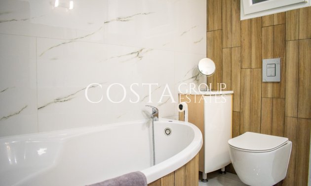Odsprzedaż - Apartament -
Torrevieja - Los Frutales