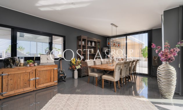 Resale - Villa -
San Fulgencio - La Marina
