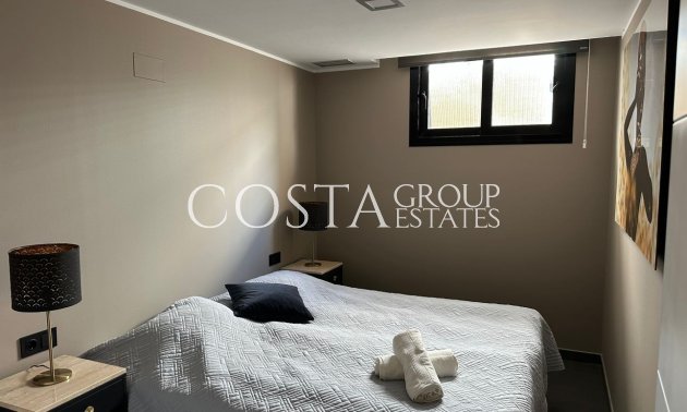 Resale - Villa -
San Fulgencio - La Marina
