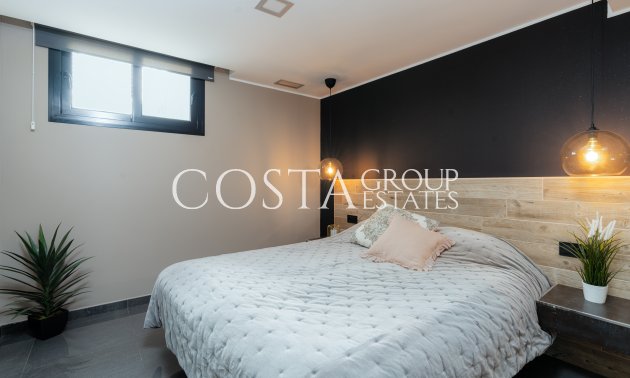 Resale - Villa -
San Fulgencio - La Marina