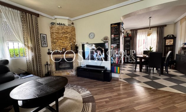 Resale - Villa -
Orihuela Costa - Los Altos