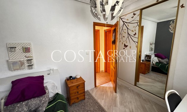 Resale - Villa -
Orihuela Costa - Los Altos