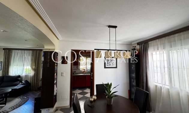 Resale - Villa -
Orihuela Costa - Los Altos