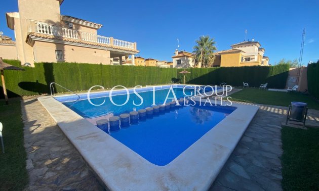 Resale - Villa -
Orihuela Costa - Los Altos