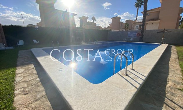 Resale - Villa -
Orihuela Costa - Los Altos