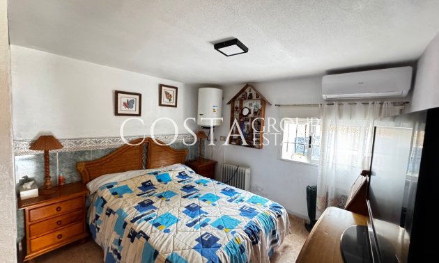 Revente - Villa -
Torrevieja - Punta Prima
