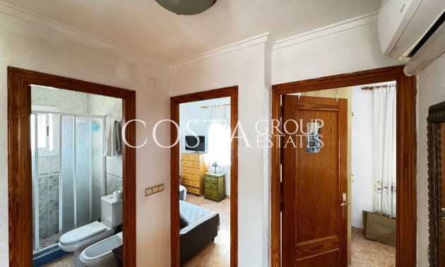 Revente - Villa -
Torrevieja - Punta Prima