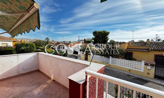 Revente - Villa -
Torrevieja - Punta Prima