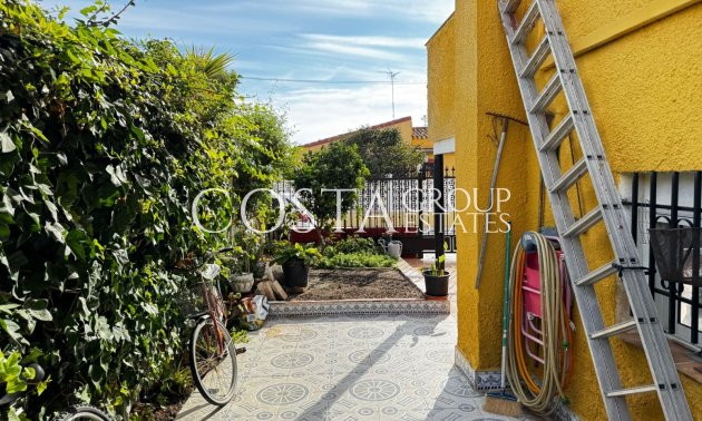 Revente - Villa -
Torrevieja - Punta Prima