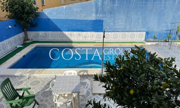 Revente - Villa -
Torrevieja - Punta Prima