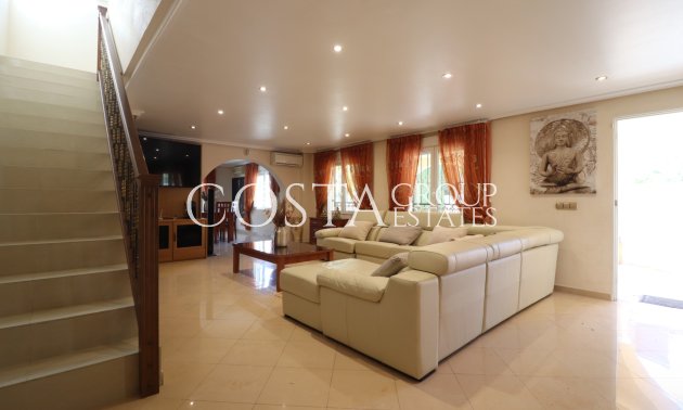 Herverkoop - Villa -
La Marina - La Escuera