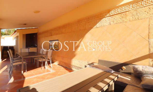 Herverkoop - Villa -
La Marina - La Escuera