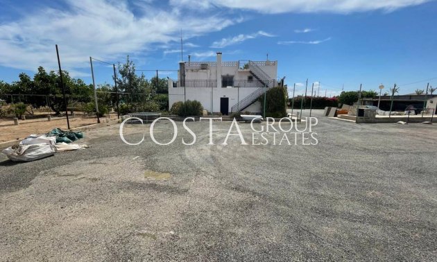 Resale - Villa -
San Fulgencio - La Marina