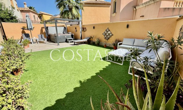Resale - Villa -
Ciudad Quesada - La Marquesa Golf