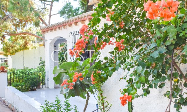 Resale - Villa -
Orihuela Costa - Punta Prima