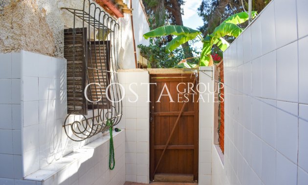 Resale - Villa -
Orihuela Costa - Punta Prima