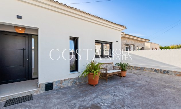 Herverkoop - Villa -
Torrevieja - El Chaparral