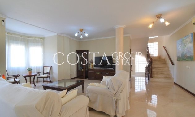 Resale - Villa -
Ciudad Quesada - Urbanizaciones