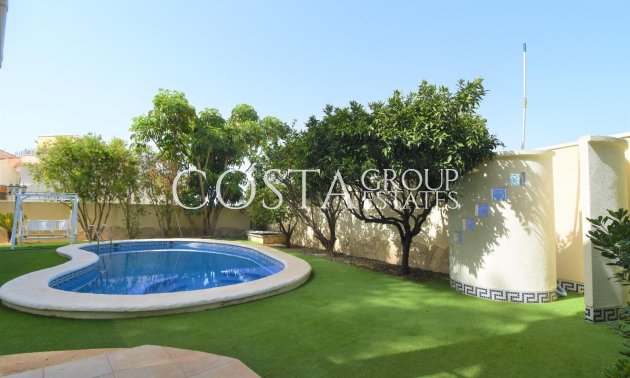 Resale - Villa -
Ciudad Quesada - Urbanizaciones
