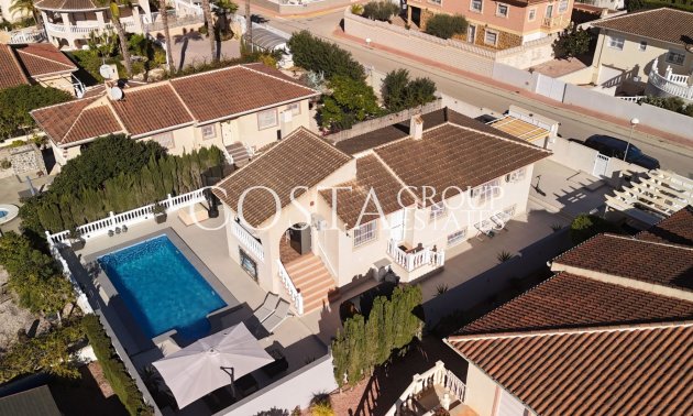Resale - Villa -
Benijofar