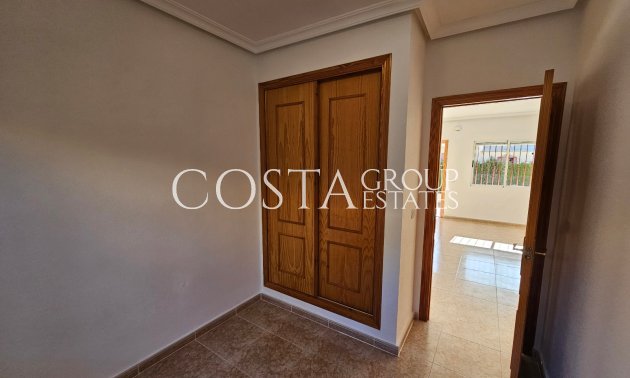 Resale - Villa -
Algorfa - Montemar