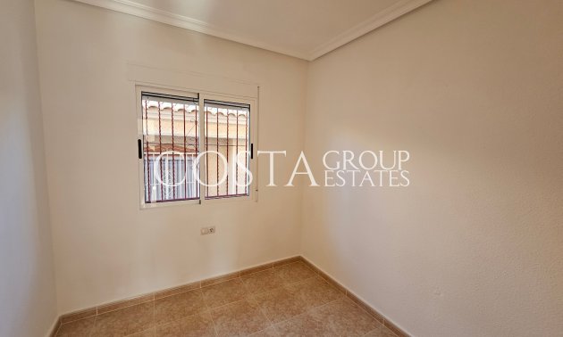 Resale - Villa -
Algorfa - Montemar