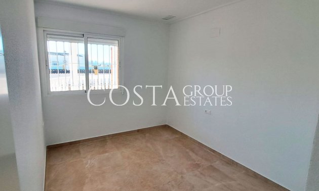 Revente - Villa -
Catral