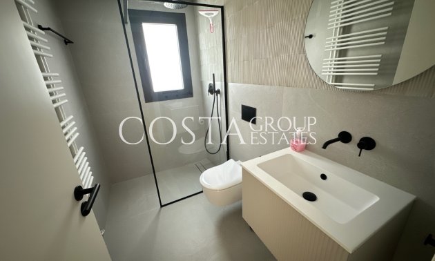 Resale - Villa -
Ciudad Quesada