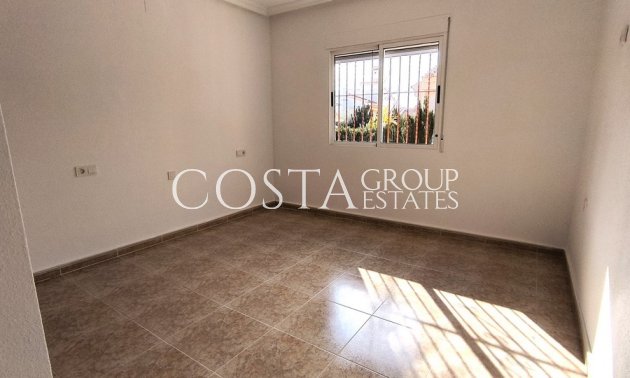 Herverkoop - Villa -
Algorfa - Montemar