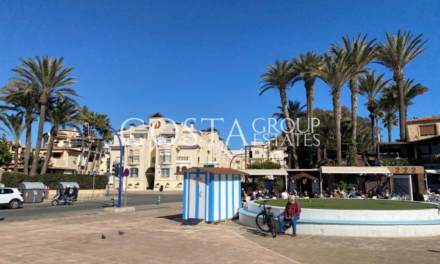 Odsprzedaż - Apartament -
Torrevieja - Playa Los Locos