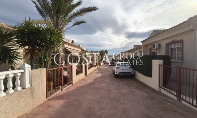 Resale - Villa -
Algorfa - Montemar