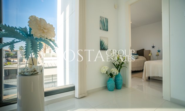 Resale - Villa -
Orihuela Costa - Lomas De Cabo Roig